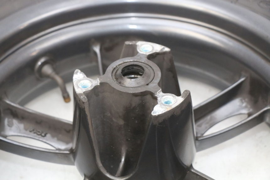 photo de CERCHIO ANTERIORE MBK OVETTO 2T 50 (2007 - 2017) - Zoom sullo stato d'uso