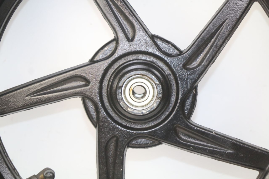 photo de CERCHIO ANTERIORE IMF INDUSTRIE PACH 2T 50 (2009 - 2018) - Zoom sui componenti