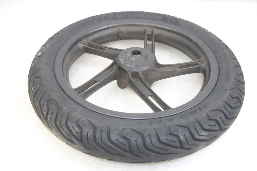 photo de CERCHIO ANTERIORE HONDA PCX (JF28) 125 (2009 - 2011) - Primo piano tecnico