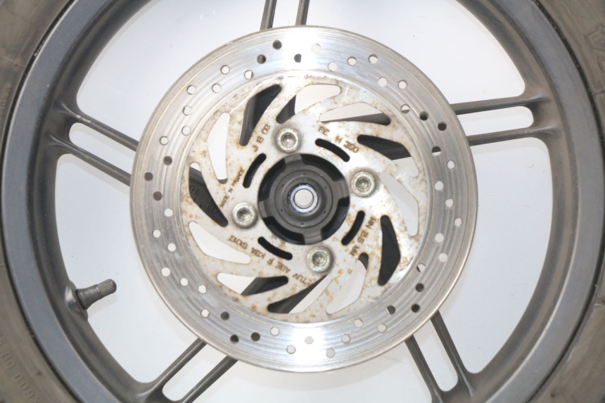 photo de CERCHIO ANTERIORE HONDA PCX (JF47) 125 (2012 - 2013) - Caratteristiche distintive