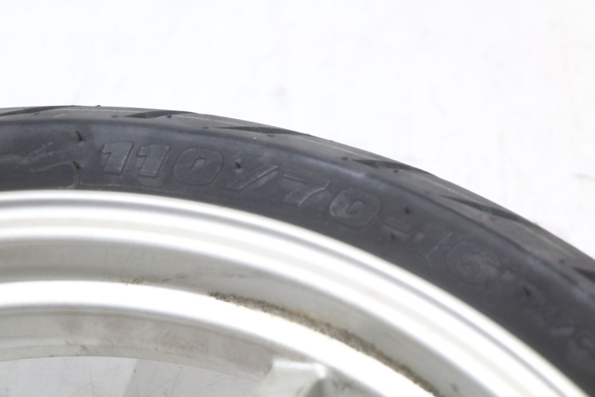 photo de CERCHIO ANTERIORE PEUGEOT BELVILLE 125 (2017 - 2021) - Zoom sui componenti