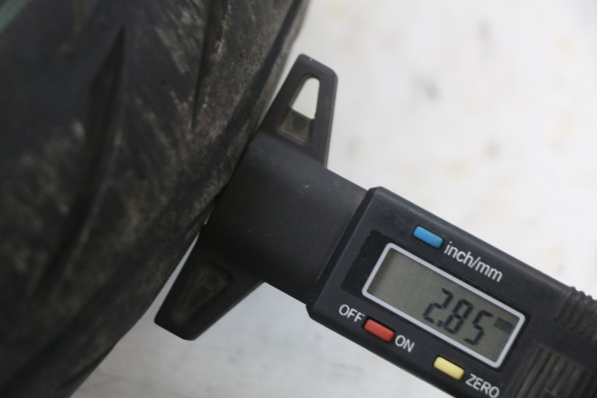 photo de CERCHIO ANTERIORE PEUGEOT BELVILLE 125 (2017 - 2021) - Primo piano ad alta risoluzione