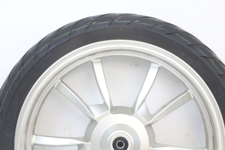 photo de CERCHIO ANTERIORE PEUGEOT BELVILLE 125 (2017 - 2021) - Zoom sullo stato d'uso