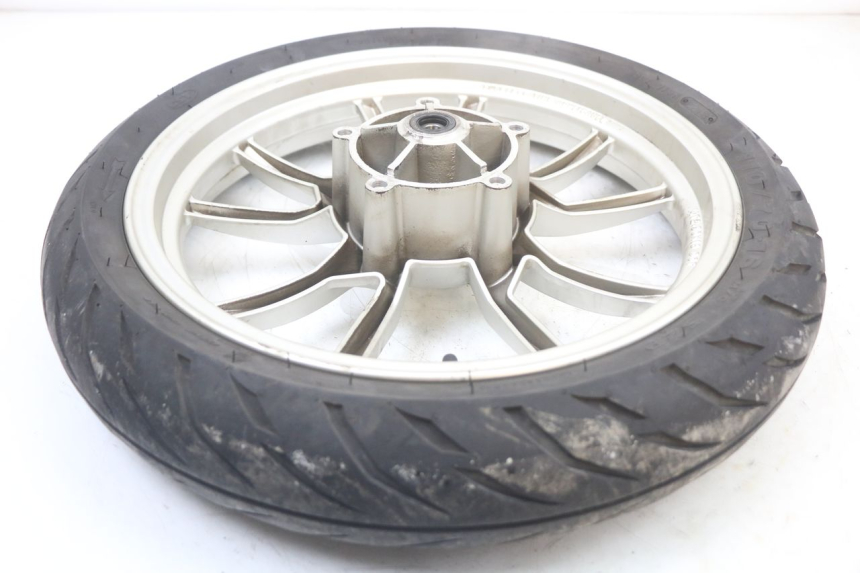 photo de CERCHIO ANTERIORE PEUGEOT BELVILLE 125 (2017 - 2021) - Dettagli dei punti di fissaggio