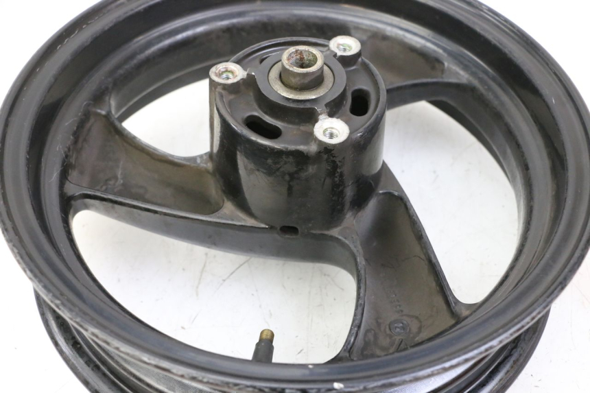 photo de CERCHIO ANTERIORE PEUGEOT ELYSTAR 50 (2002 - 2014) - Altra vista dell'articolo