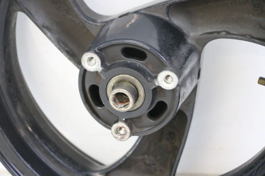 photo de CERCHIO ANTERIORE PEUGEOT ELYSTAR 50 (2002 - 2014) - Primo piano tecnico