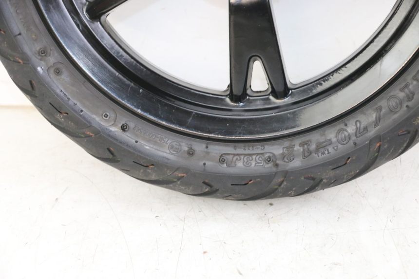 photo de CERCHIO ANTERIORE PEUGEOT KISBEE 2T 50 (2010 - 2017) - Dettagli dei punti di fissaggio