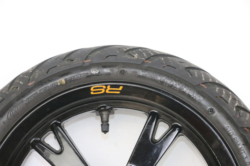 photo de CERCHIO ANTERIORE PEUGEOT KISBEE 2T 50 (2010 - 2017) - Stato della superficie e materiale