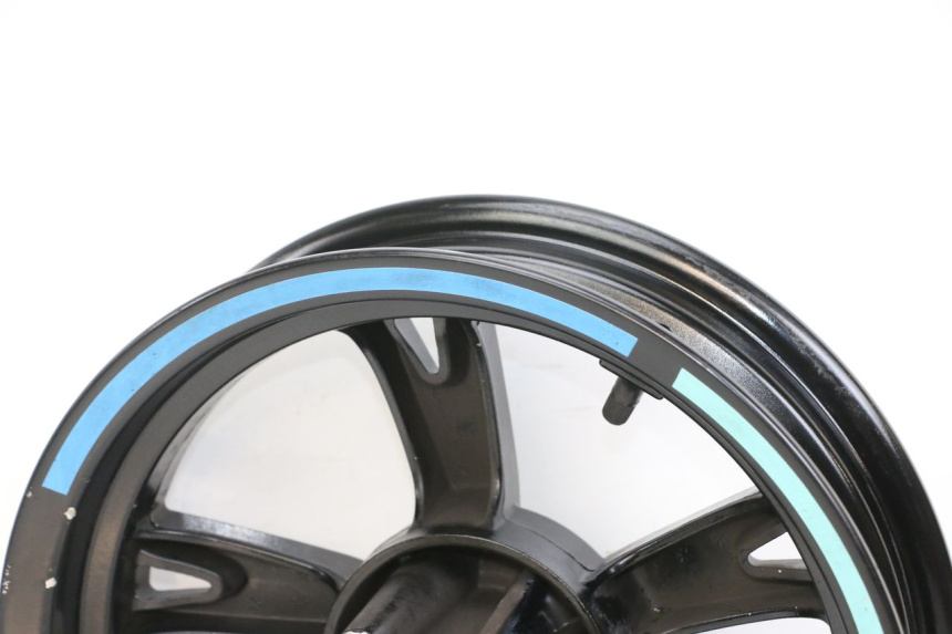 photo de CERCHIO ANTERIORE PEUGEOT STREETZONE 4T 50 (2018 - 2023) - Altra angolazione