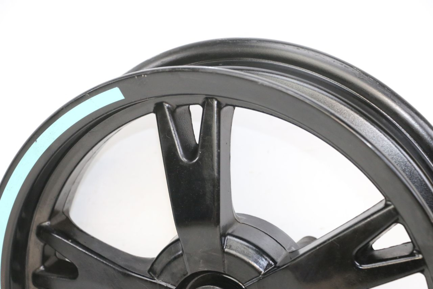 photo de CERCHIO ANTERIORE PEUGEOT STREETZONE 4T 50 (2018 - 2023) - Stato della superficie e materiale