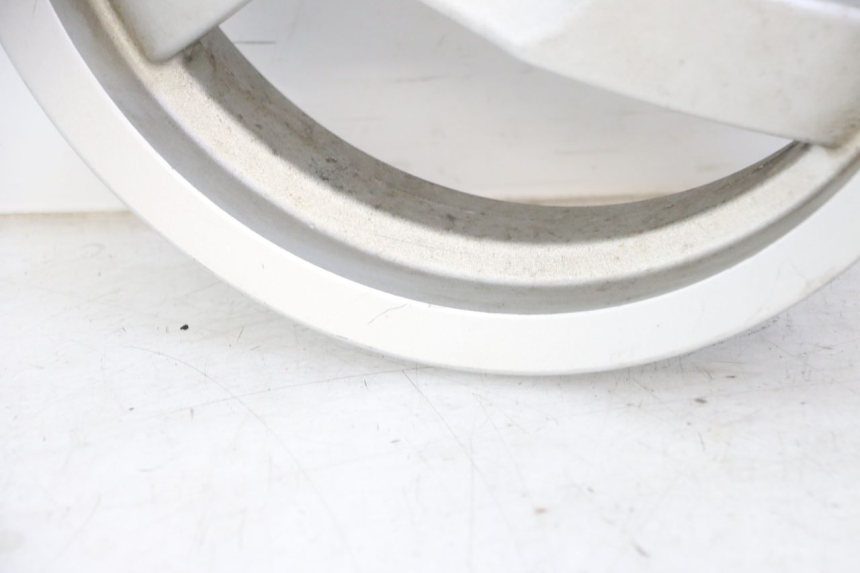 photo de CERCHIO ANTERIORE PEUGEOT VIVACITY 125 (2010 - 2017) - Stato della superficie e materiale