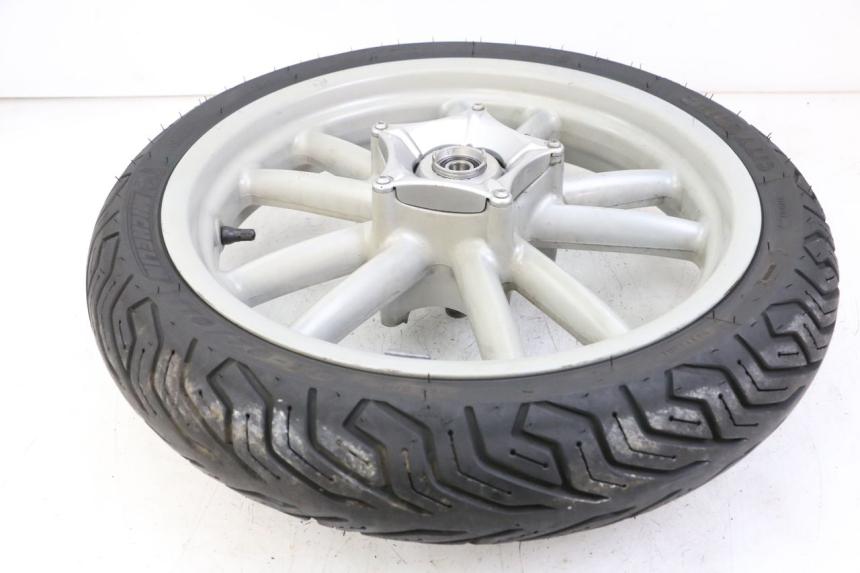 photo de CERCHIO ANTERIORE PIAGGIO BEVERLY 125 (1998 - 2005) - Dettagli dei punti di fissaggio