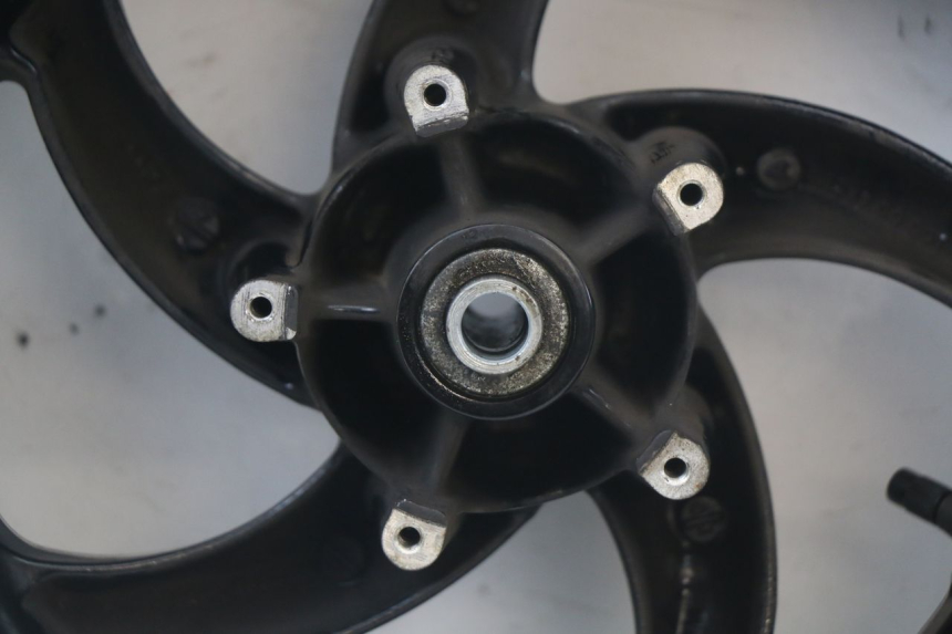 photo de CERCHIO ANTERIORE PIAGGIO NEW TYPHOON 50 (2010 - 2017) - Marcature e riferimenti originali