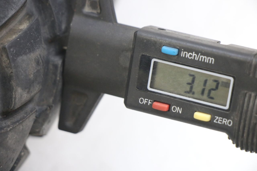 photo de CERCHIO ANTERIORE GILERA RK 50 (1996 - 1999) - Zoom sullo stato d'uso