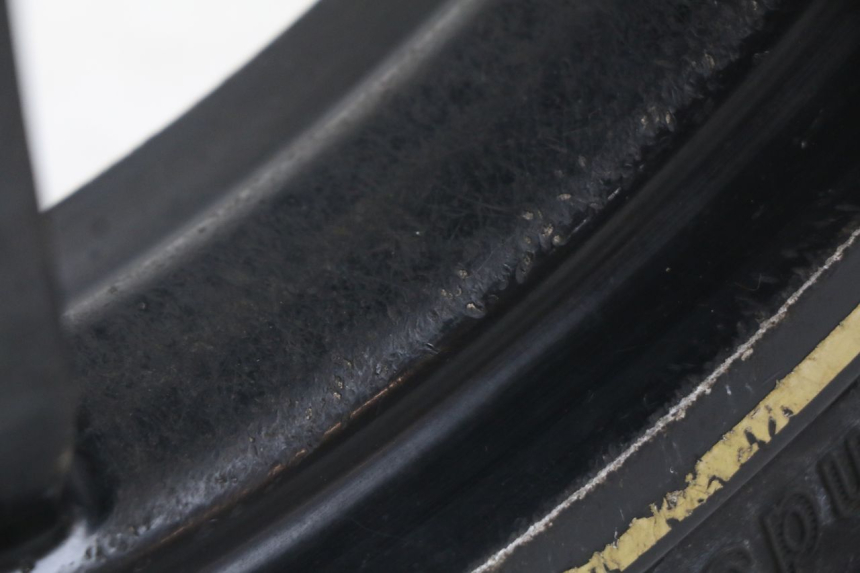 photo de CERCHIO ANTERIORE GILERA RUNNER SP 50 (2009 - 2017) - Dettaglio del componente