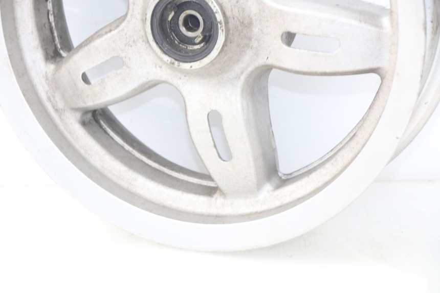 photo de CERCHIO ANTERIORE DAELIM S2 FI 125 (2008 - 2017) - Dettagli dei punti di fissaggio