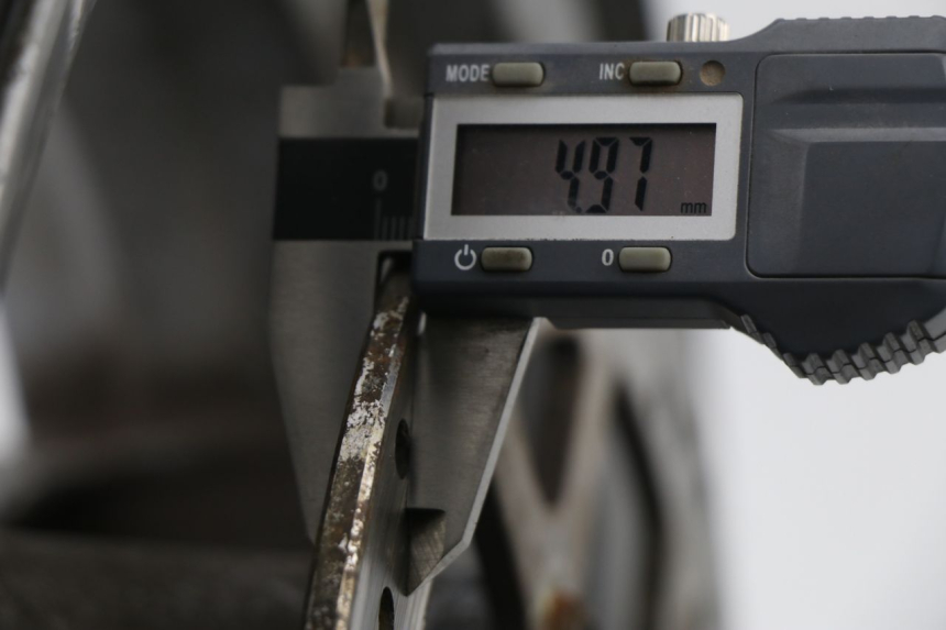 photo de CERCHIO ANTERIORE PEUGEOT SATELIS 125 (2010 - 2012) - Altra angolazione