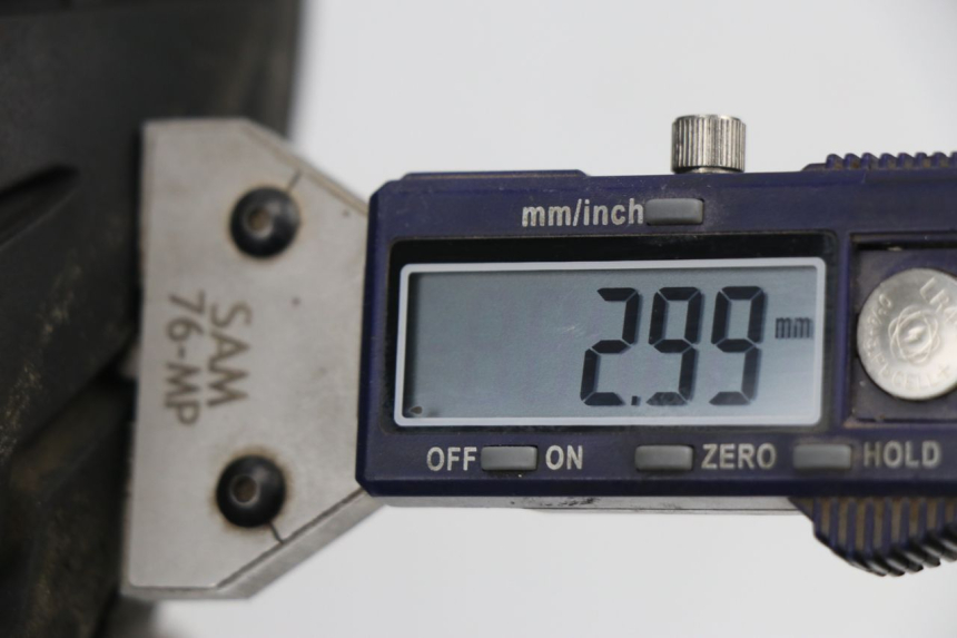 photo de CERCHIO ANTERIORE PEUGEOT SATELIS 125 (2010 - 2012) - Primo piano tecnico