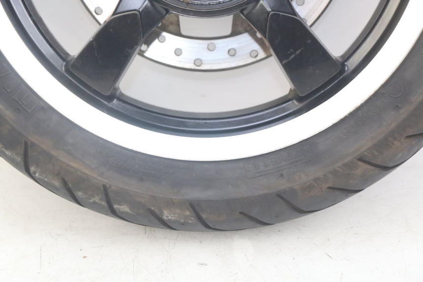 photo de CERCHIO ANTERIORE PEUGEOT SATELIS 125 (2010 - 2012) - Focus sulla struttura