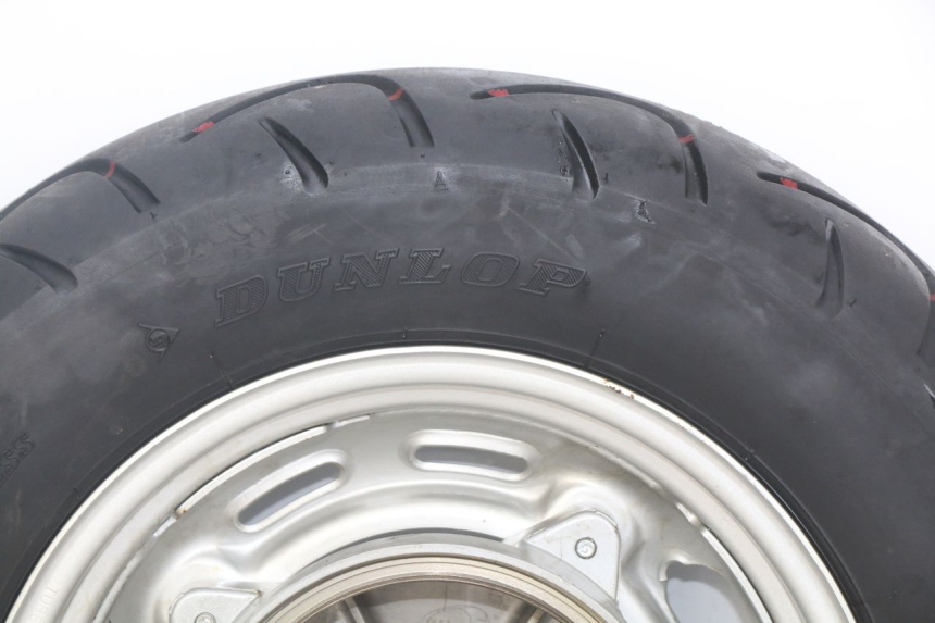 photo de CERCHIO ANTERIORE HONDA SCV LEAD 100 (2003 - 2007) - Caratteristiche distintive