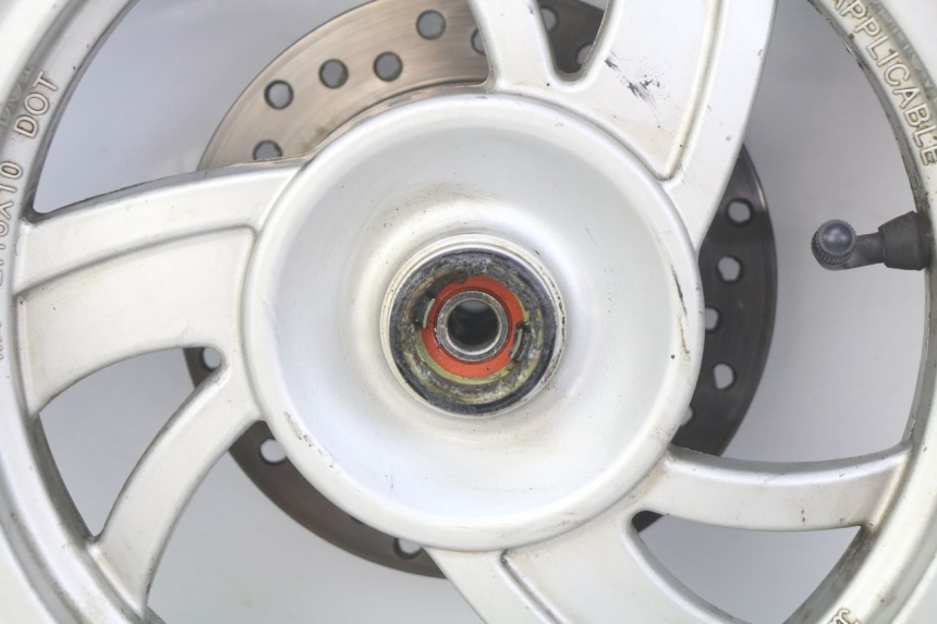 photo de CERCHIO ANTERIORE KYMCO SENTO 100 (2008 - 2013) - Marcature e riferimenti originali