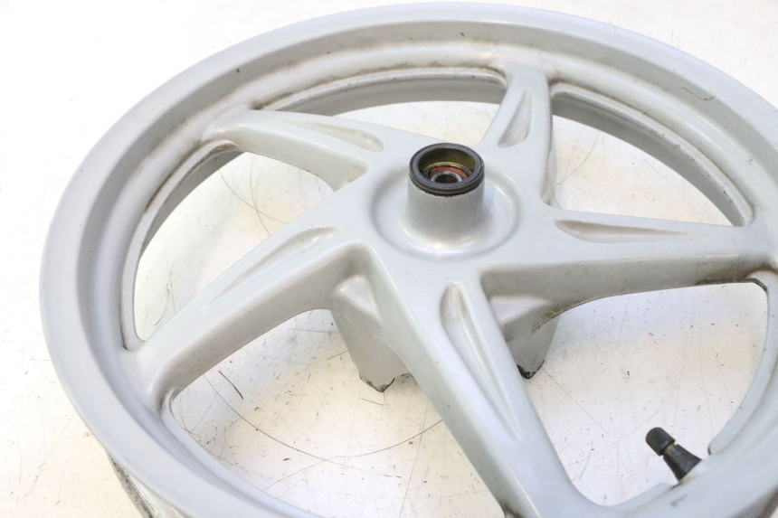 photo de CERCHIO ANTERIORE HONDA SH 125 (2001 - 2003) - Caratteristiche distintive