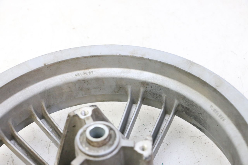 photo de CERCHIO ANTERIORE PEUGEOT SPEEDFIGHT 3 AIR 50 (2009 - 2015) - Dettagli dei punti di fissaggio