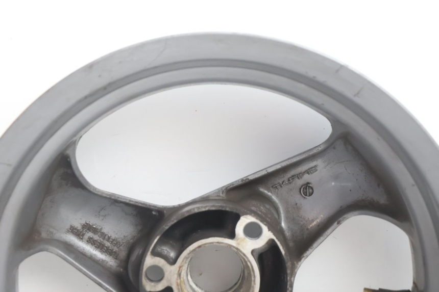 photo de CERCHIO ANTERIORE PEUGEOT SPEEDFIGHT LC 50 (1996 - 2002) - Dettagli dei punti di fissaggio