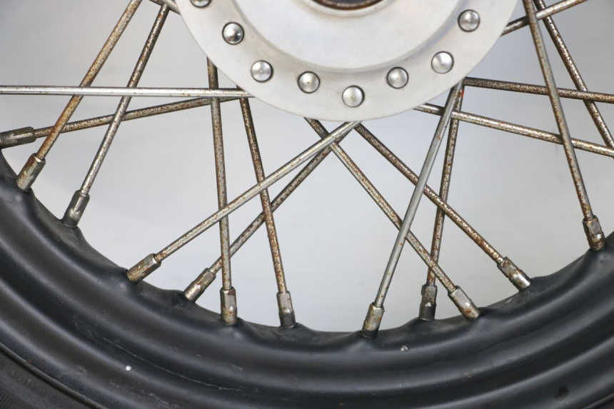 photo de CERCHIO ANTERIORE HARLEY DAVIDSON SPORTSTER XL CUSTOM 1200 (2003 - 2004) - Marcature e riferimenti originali