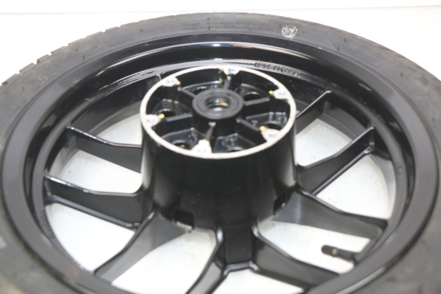 photo de CERCHIO ANTERIORE APRILIA SR 2T 50 (2018 - 2022) - Zoom sullo stato d'uso