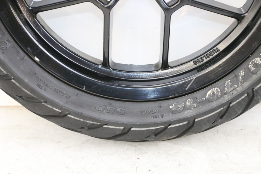 photo de CERCHIO ANTERIORE APRILIA SR MOTARD 50 (2012 - 2018) - Stato della superficie e materiale