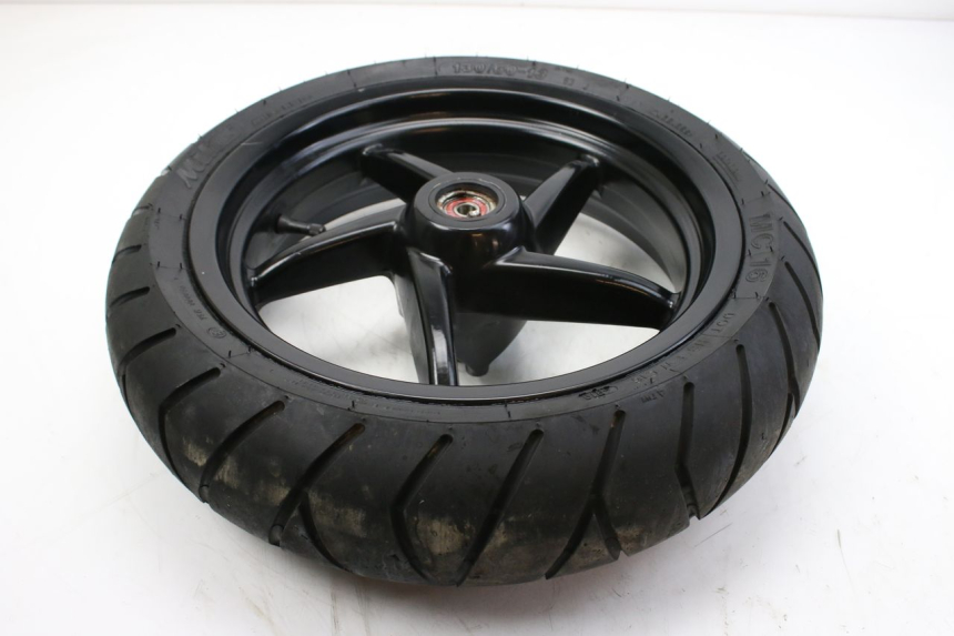 photo de CERCHIO ANTERIORE APRILIA SR R 2T LC 50 (2018 - 2021) - Primo piano tecnico