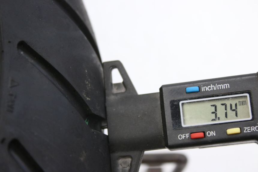 photo de CERCHIO ANTERIORE APRILIA SR R 2T LC 50 (2018 - 2021) - Dettagli dei punti di fissaggio