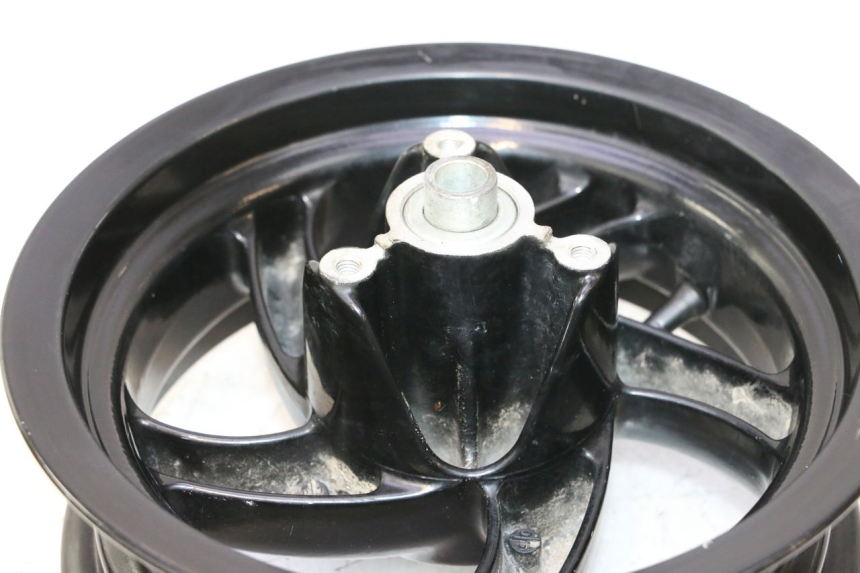 photo de CERCHIO ANTERIORE GILERA STALKER 50 (2004 - 2014) - Caratteristiche distintive