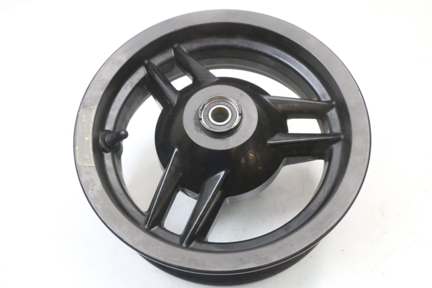 photo de CERCHIO ANTERIORE PEUGEOT STREETZONE I 2T 50 (2018 - 2020) - Dettagli dei punti di fissaggio