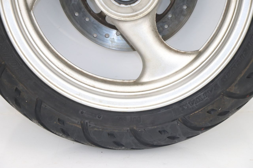 photo de CERCHIO ANTERIORE PEUGEOT SUM UP 125 (2008 - 2013) - Dettagli dei punti di fissaggio