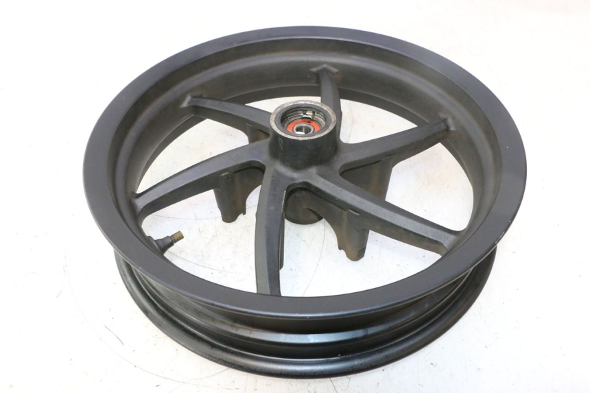photo de CERCHIO ANTERIORE KYMCO SUPER 8 2T 50 (2007 - 2013) - Dettaglio del componente