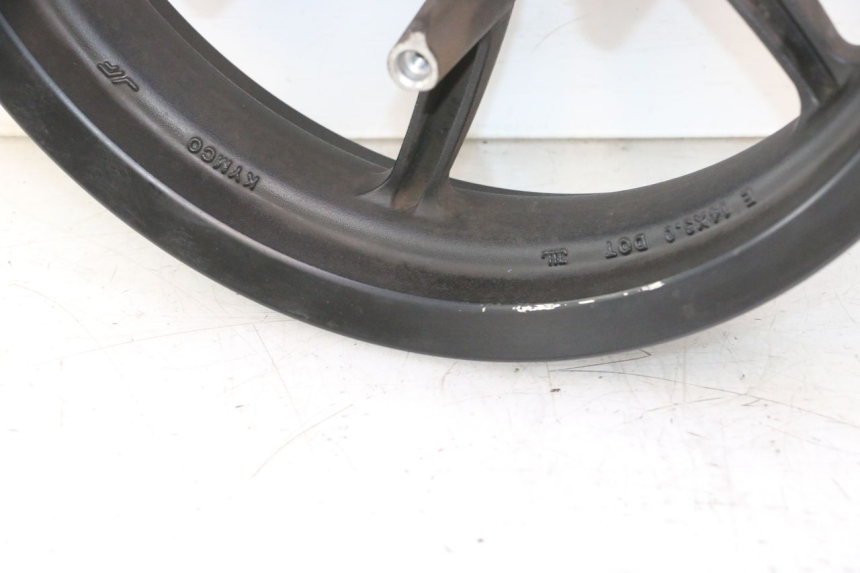photo de CERCHIO ANTERIORE KYMCO SUPER 8 2T 50 (2007 - 2013) - Caratteristiche distintive