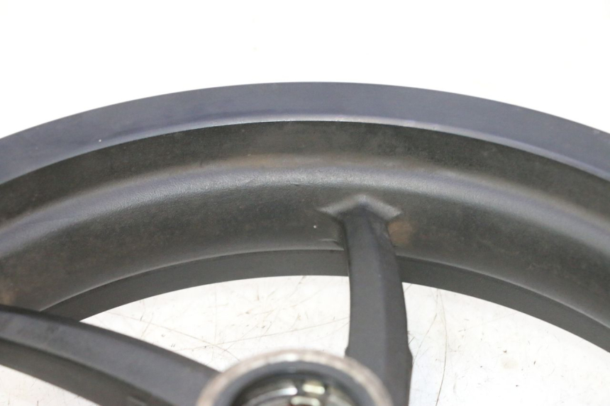 photo de CERCHIO ANTERIORE KYMCO SUPER 8 2T 50 (2007 - 2013) - Zoom sullo stato d'uso