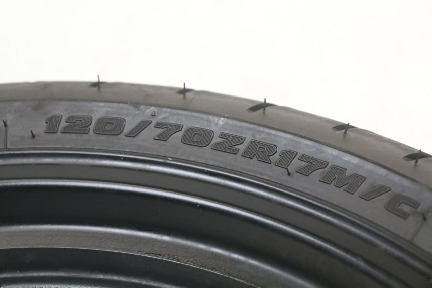 photo de CERCHIO ANTERIORE SUZUKI GS F 500 (2004 - 2007) - Angolazione alternativa