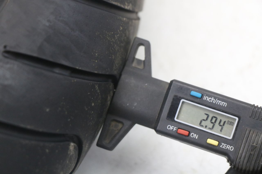 photo de CERCHIO ANTERIORE SUZUKI GS F 500 (2004 - 2007) - Panoramica del profilo