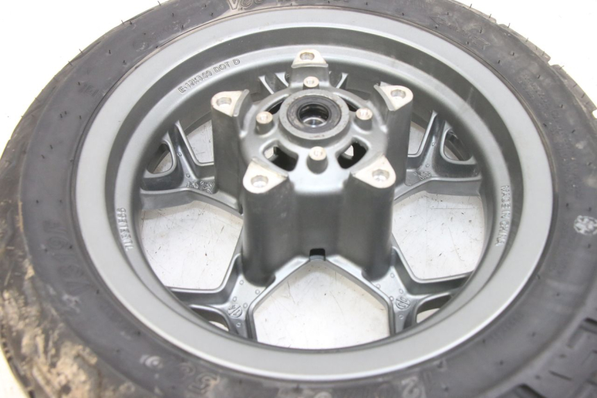 photo de CERCHIO ANTERIORE APRILIA SXR 50 (2021 - 2023) - Primo piano tecnico