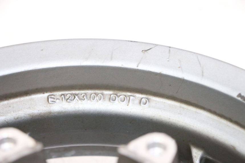 photo de CERCHIO ANTERIORE APRILIA SXR 50 (2021 - 2023) - Primo piano ad alta risoluzione