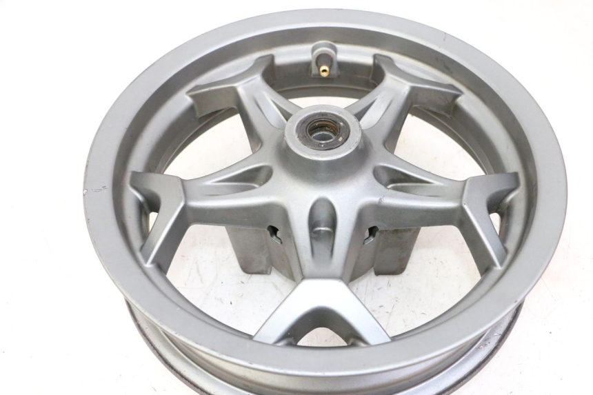 photo de CERCHIO ANTERIORE APRILIA SXR 50 (2021 - 2023) - Marcature e riferimenti originali