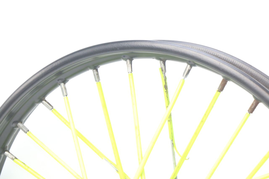 photo de CERCHIO ANTERIORE NITRO MOTORS THUNDER 125 - Caratteristiche distintive