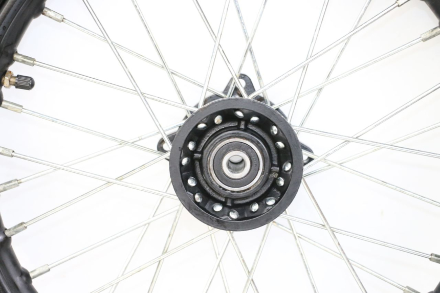 photo de CERCHIO ANTERIORE NITRO MOTORS THUNDER 125 - Dettagli dei punti di fissaggio