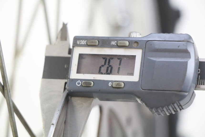 photo de CERCHIO ANTERIORE YAMAHA TTR 125 (2000 - 2020) - Dettaglio del componente