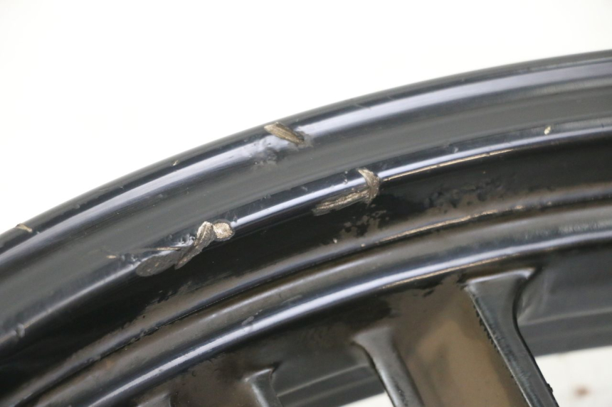 photo de CERCHIO ANTERIORE PEUGEOT TWEET 4T 50 (2018 - 2022) - Dettagli dei punti di fissaggio