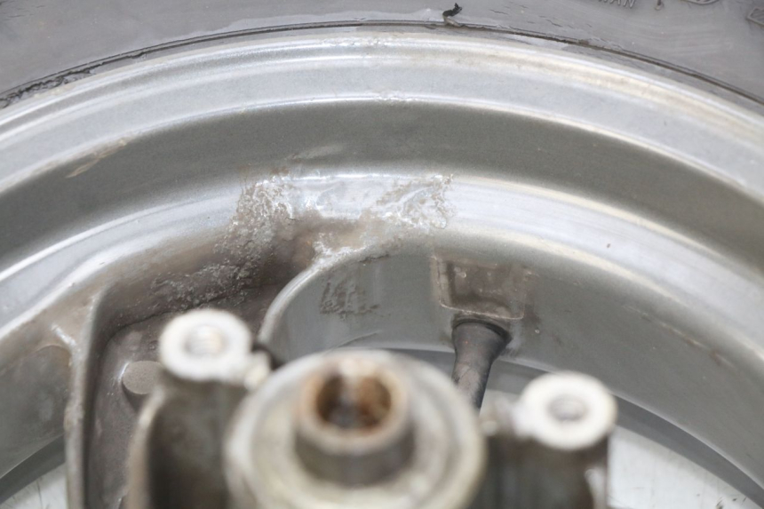 photo de CERCHIO ANTERIORE PIAGGIO TYPHOON 50 (1993 - 1999) - Altra angolazione