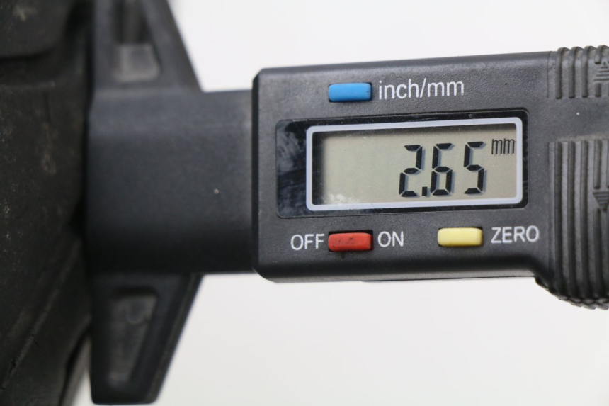 photo de CERCHIO ANTERIORE SUZUKI UH BURGMAN 125 (2002 - 2006) - Zoom sullo stato d'uso